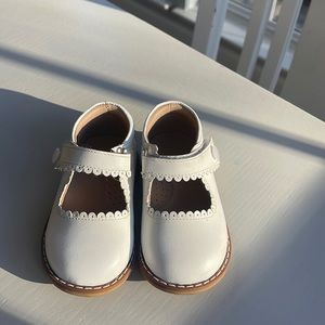 Elephantito Mary Jane Toddler White size 6